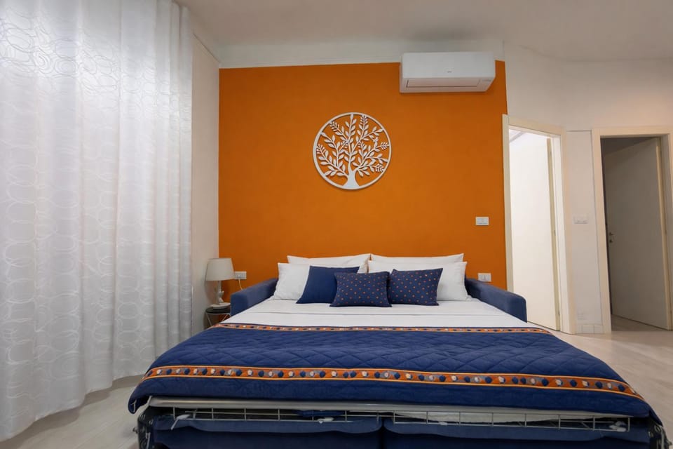 Bed, Photo of the whole room, Bedroom, air conditioner