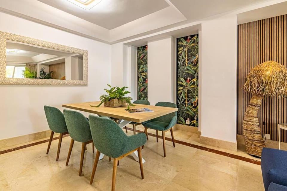Stunning Tropical Oasis 3BR, Pool and Water Views Apartment in Andalusia