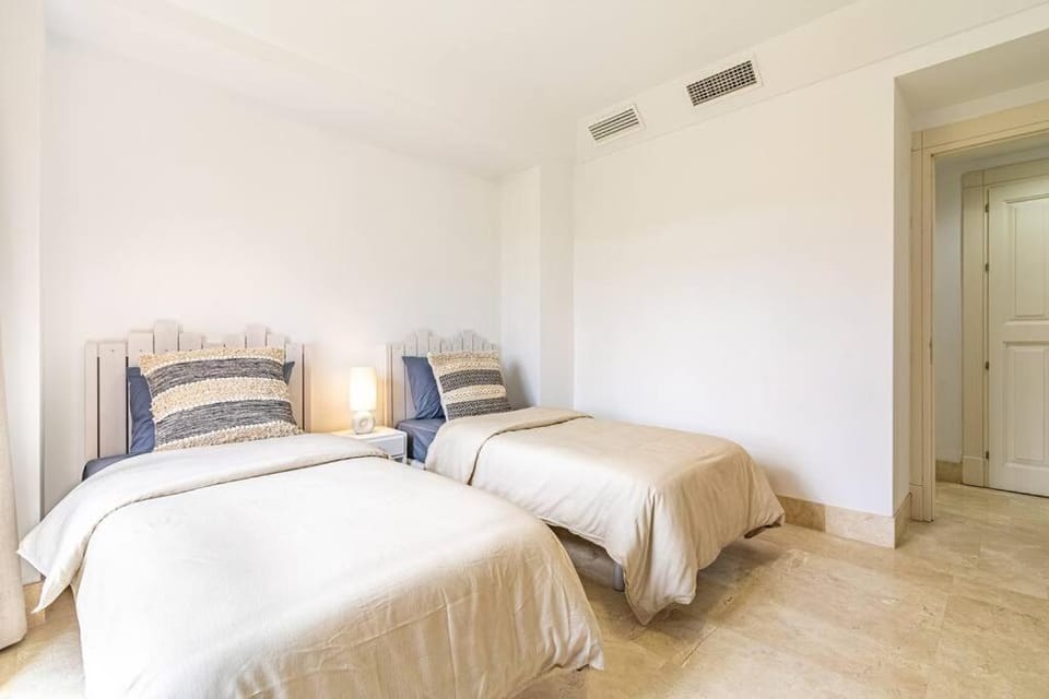Stunning Tropical Oasis 3BR, Pool and Water Views Apartment in Andalusia
