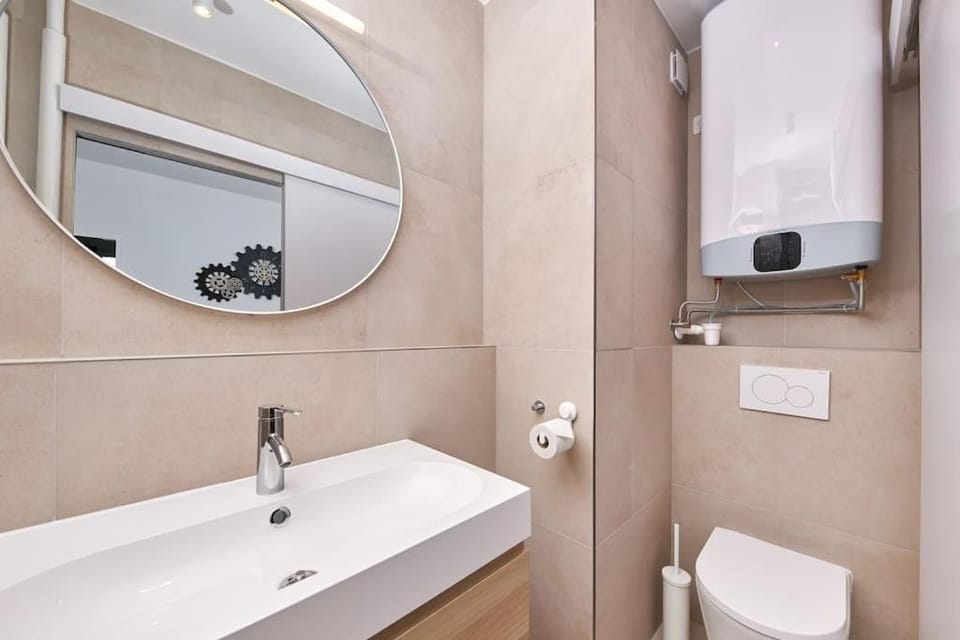Riverside Center, 3 BR, near Danube river Apartment in Bratislava