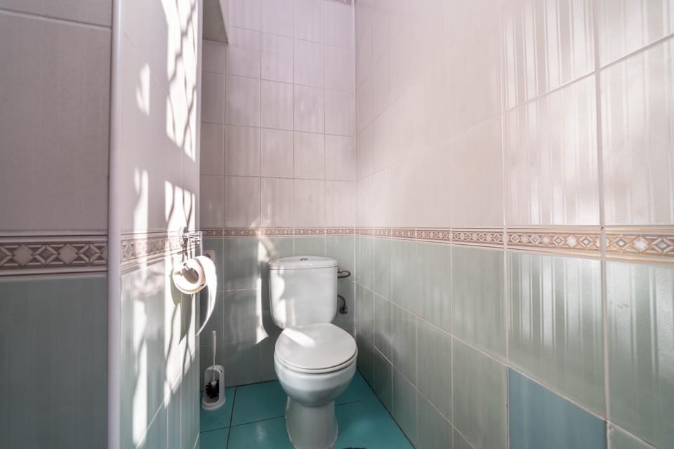 Spacious 3-Bedroom in City Center Apartment in Riga