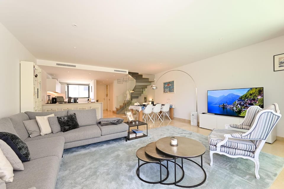 Other, Dining area