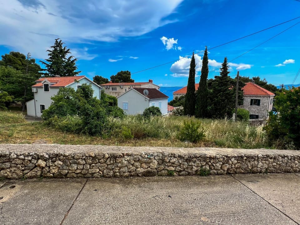 Property building, Natural landscape