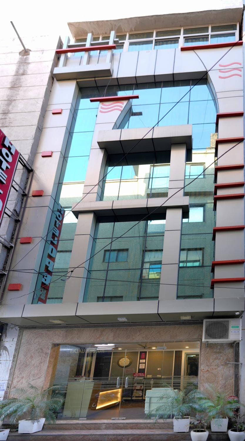 Property building, Day