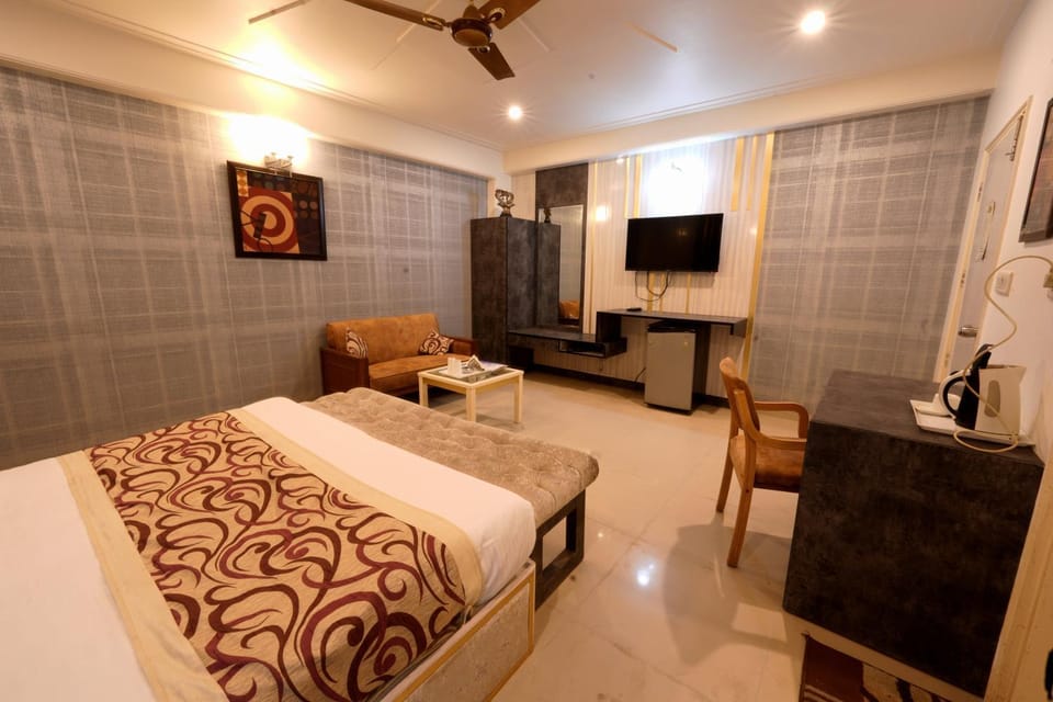 TV and multimedia, Seating area
