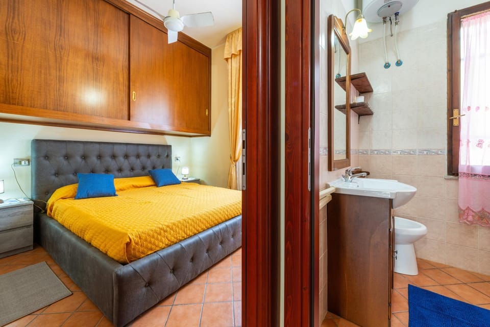 Living room, Bedroom