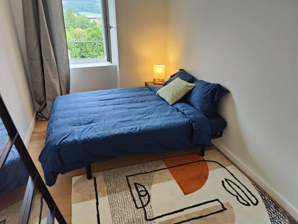 Bed, View (from property/room), Photo of the whole room, Bedroom, Garden view, Mountain view