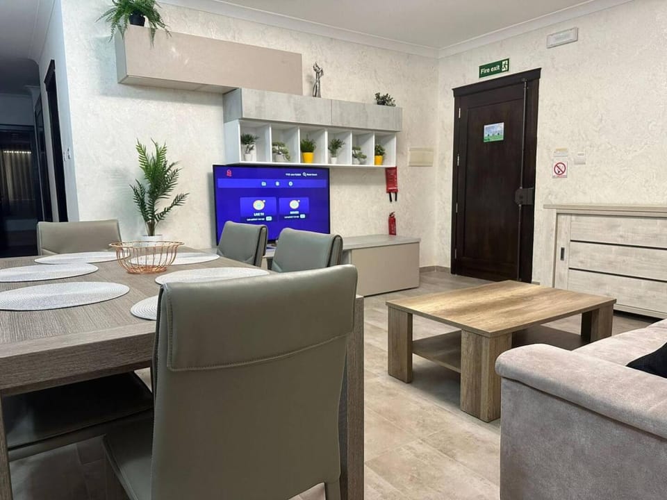 Devonshire flats 2BED - Bugibba by Homely Apartment in Saint Paul's Bay