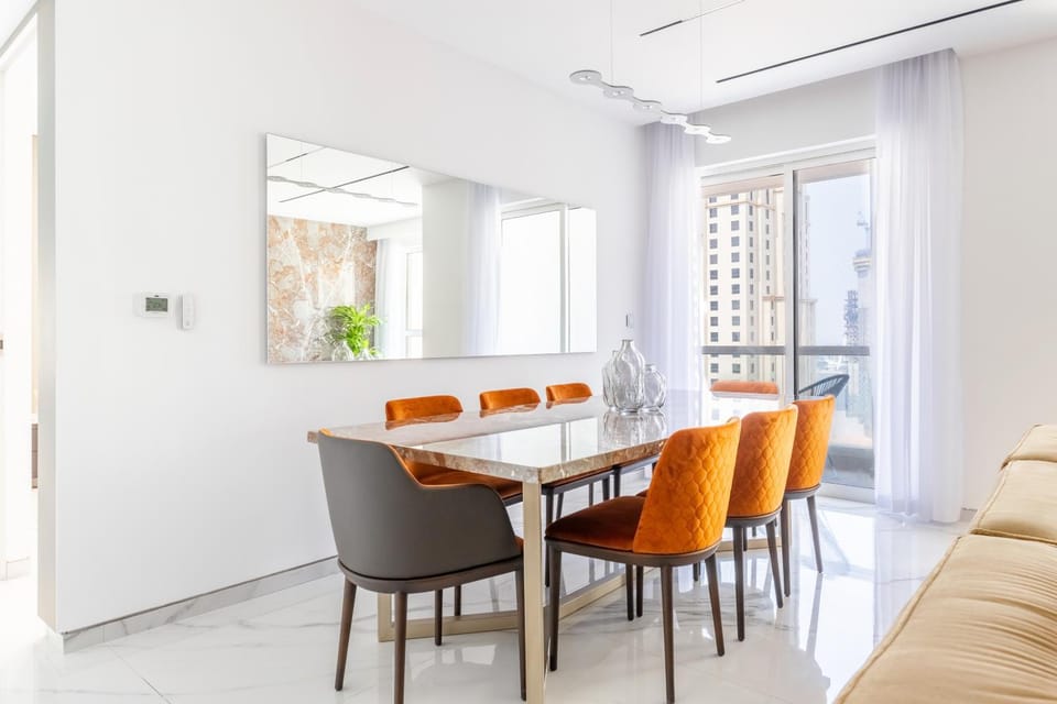 Restaurant/places to eat, Seating area, Dining area