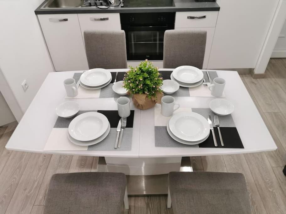 Maris apartment-Balcony with view and Free parking Apartment in Split