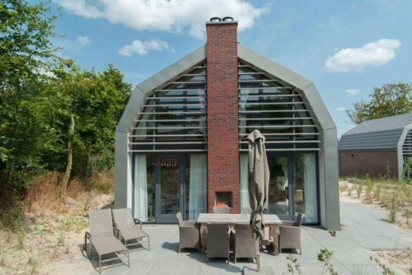 In de Duinpan House in Egmond aan Zee