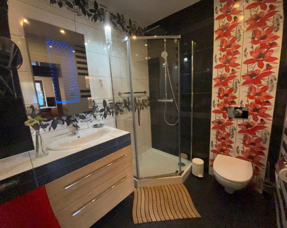 Shower, Bathroom