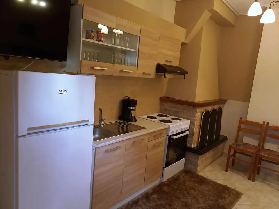 Kitchen or kitchenette, pet friendly, stove