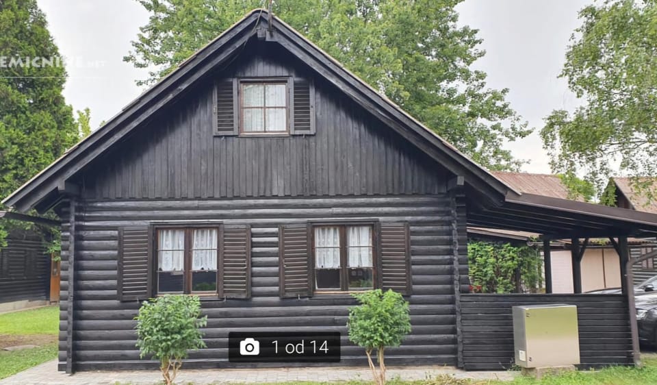 Hiška 111 s kopalnimi kartami Chalet in Slovenia