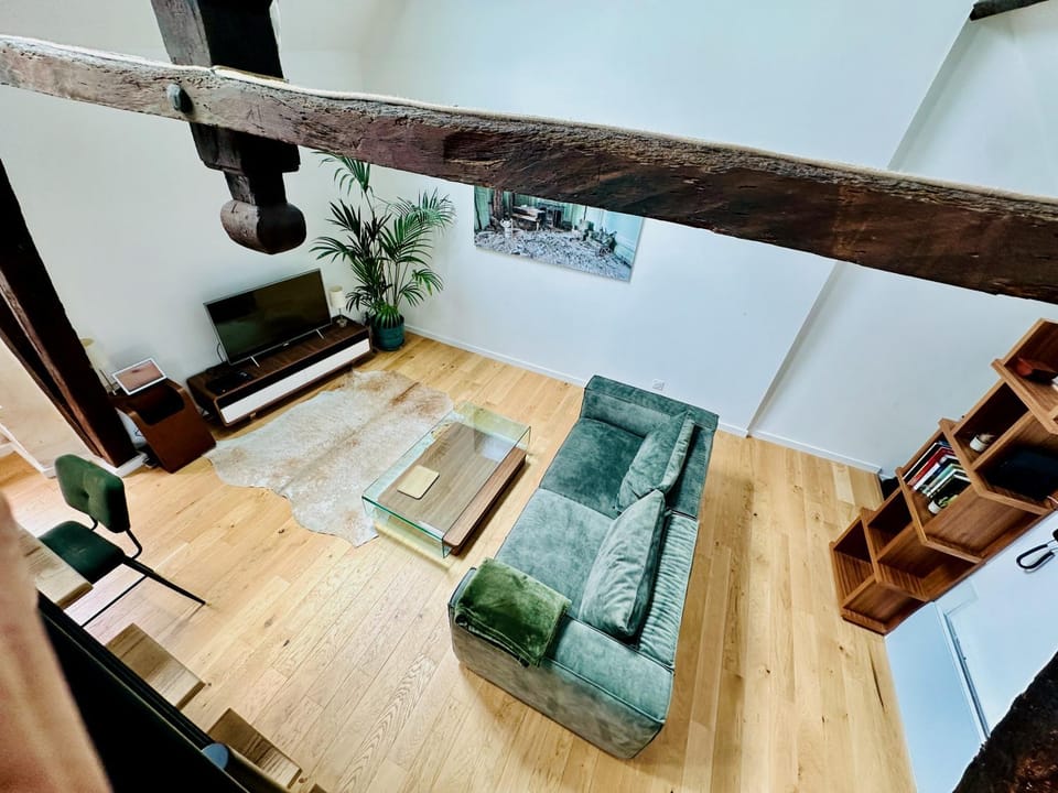 Communal lounge/ TV room