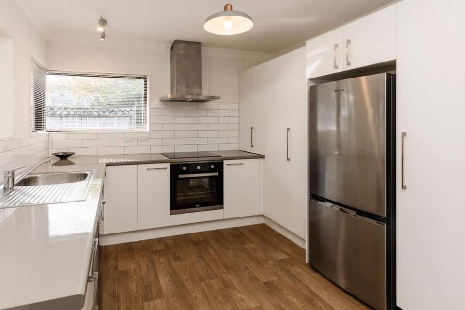 Kawaroa Park View - near CBD & coastal walkway House in New Plymouth