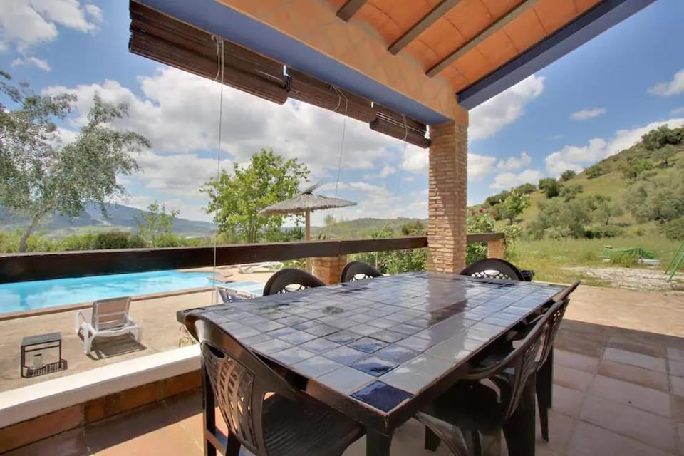 Natural landscape, Balcony/Terrace, Dining area, Swimming pool, sunbed