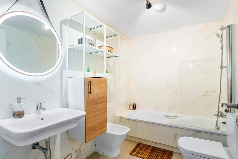Bathroom, Bath, bidet