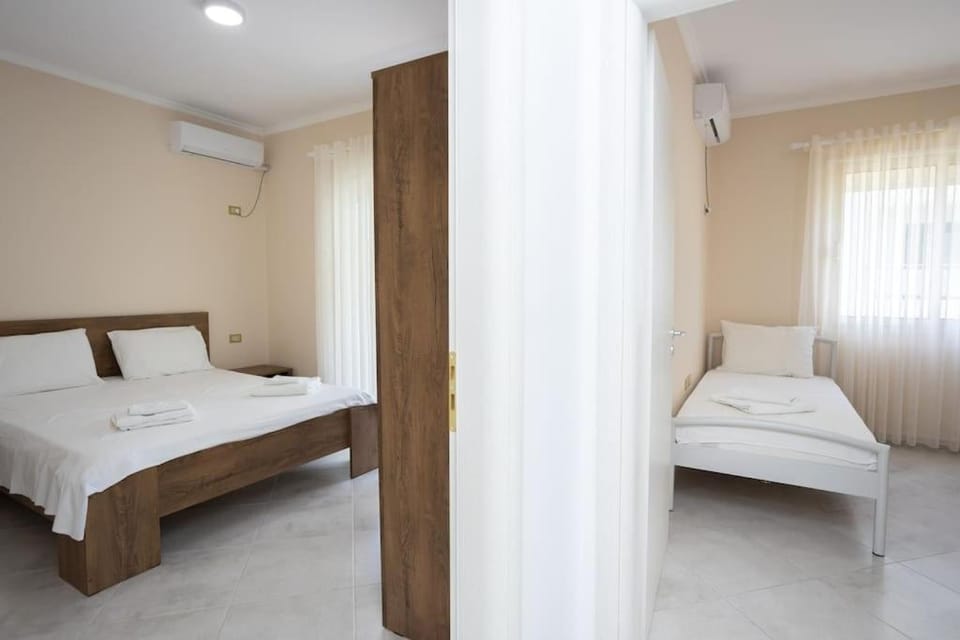 Central Seaview Apartment by PikHost Apartment in Vlorë