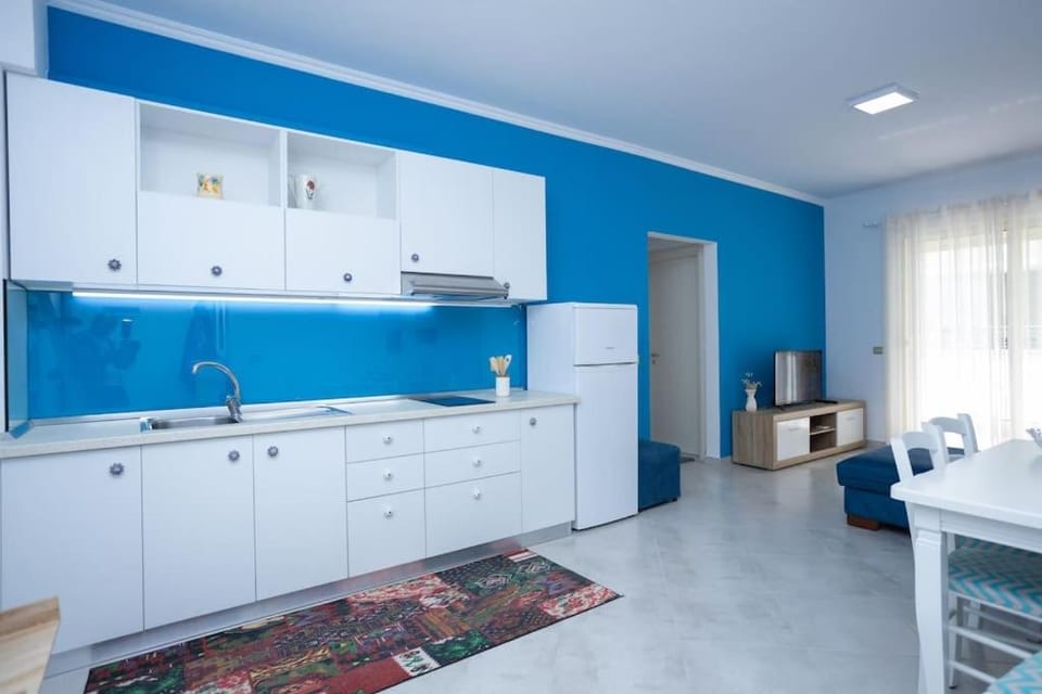 Central Seaview Apartment by PikHost Apartment in Vlorë
