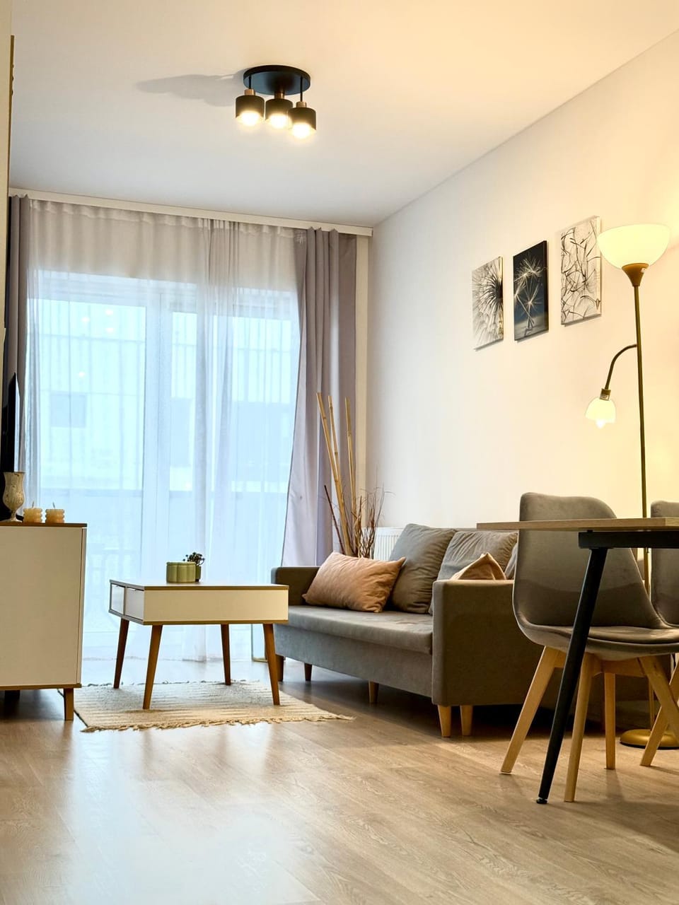 Prywatny Parking Charming Place by Rentoom Apartment in Greater Poland Voivodeship