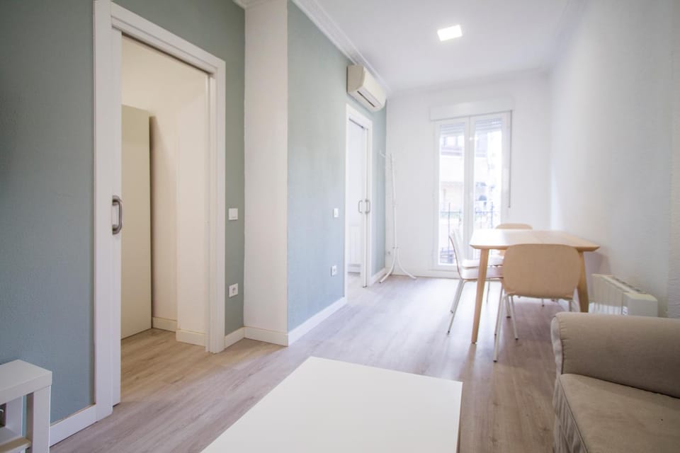 Apartamentos Tetuán Sandino Apartment in Madrid