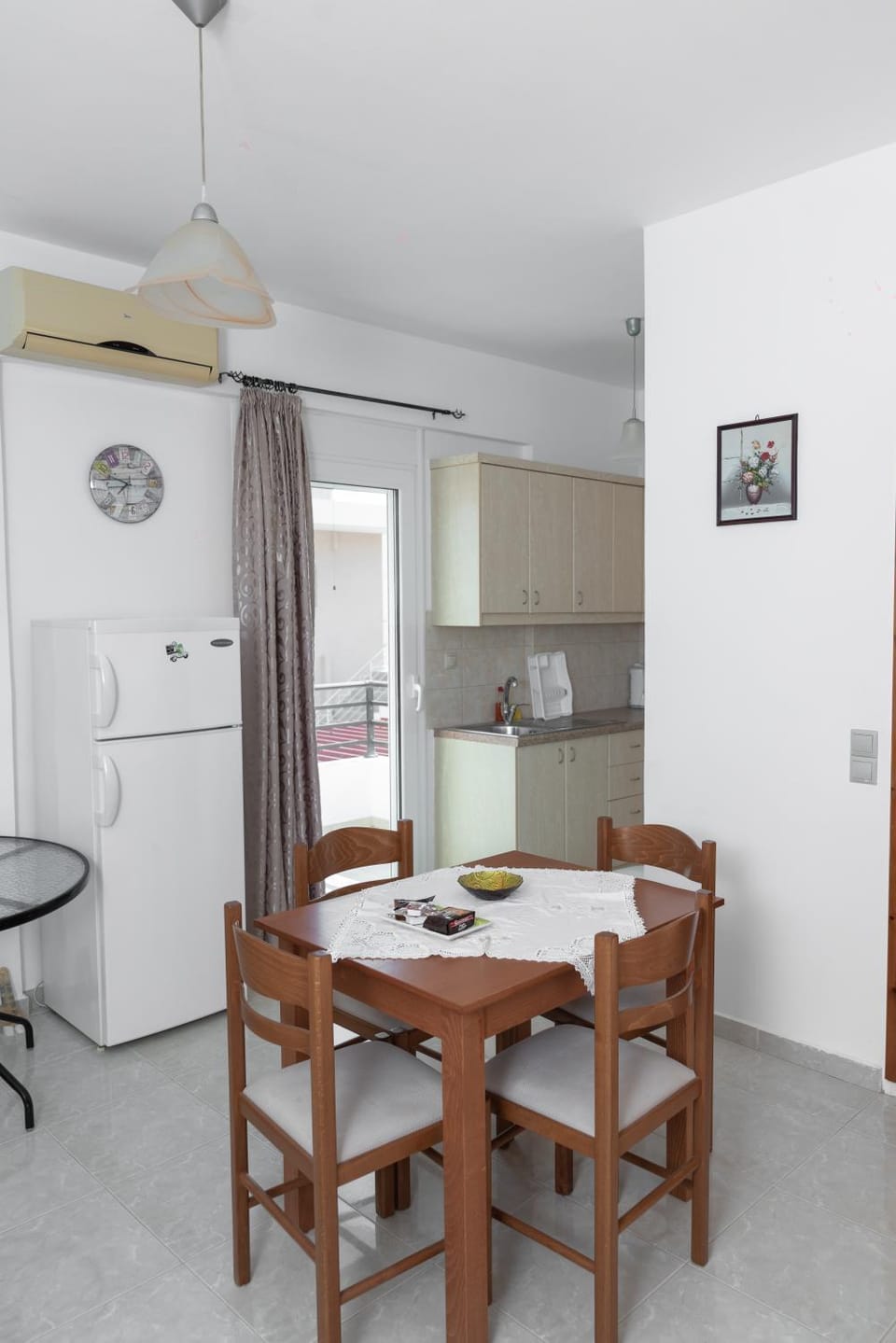 Kitchen or kitchenette, Photo of the whole room