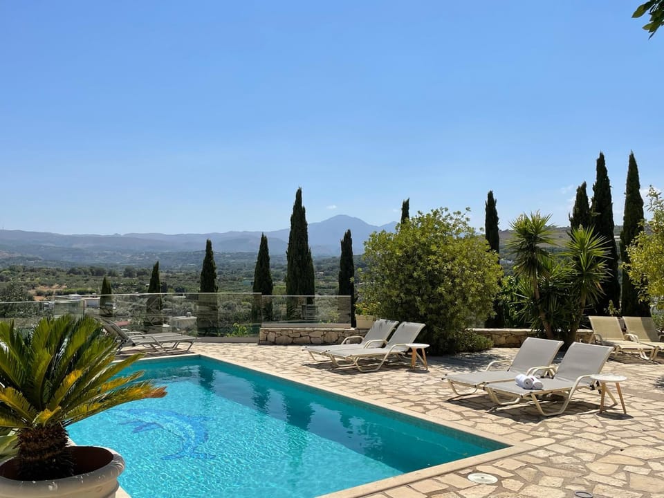 Natural landscape, Mountain view, Pool view, Swimming pool, Swimming pool, sunbed