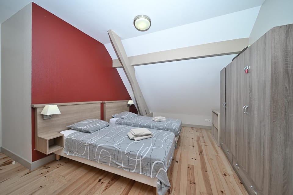Property building, Living room, Bedroom