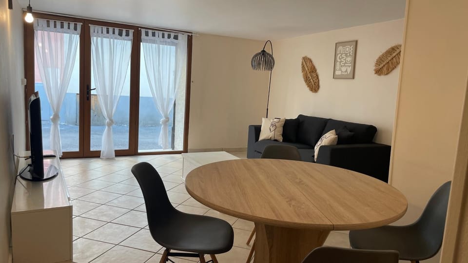 T2 centre historique Tallard Apartment in Provence-Alpes-Côte d'Azur