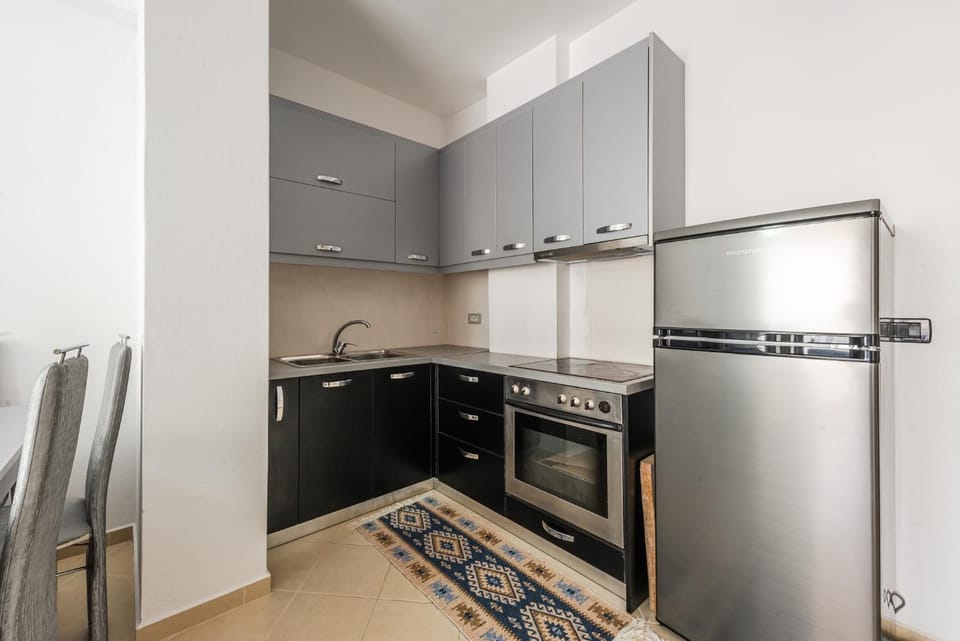 Comfort Beach Apartment by PikHost Apartment in Sarandë
