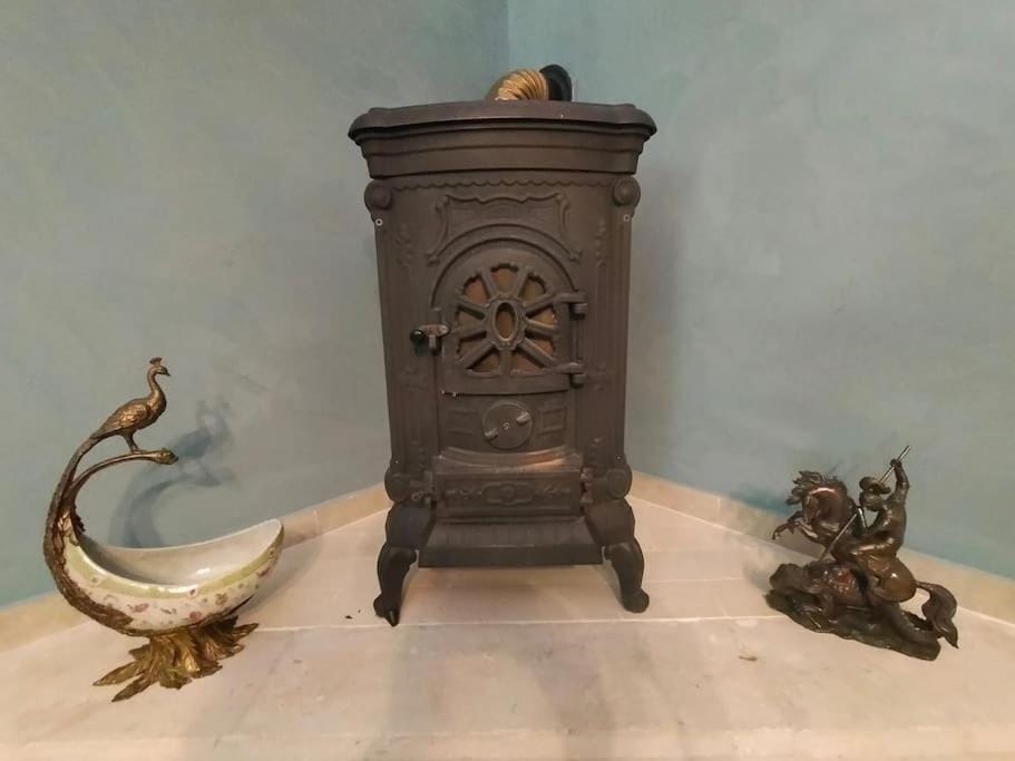 Decorative detail