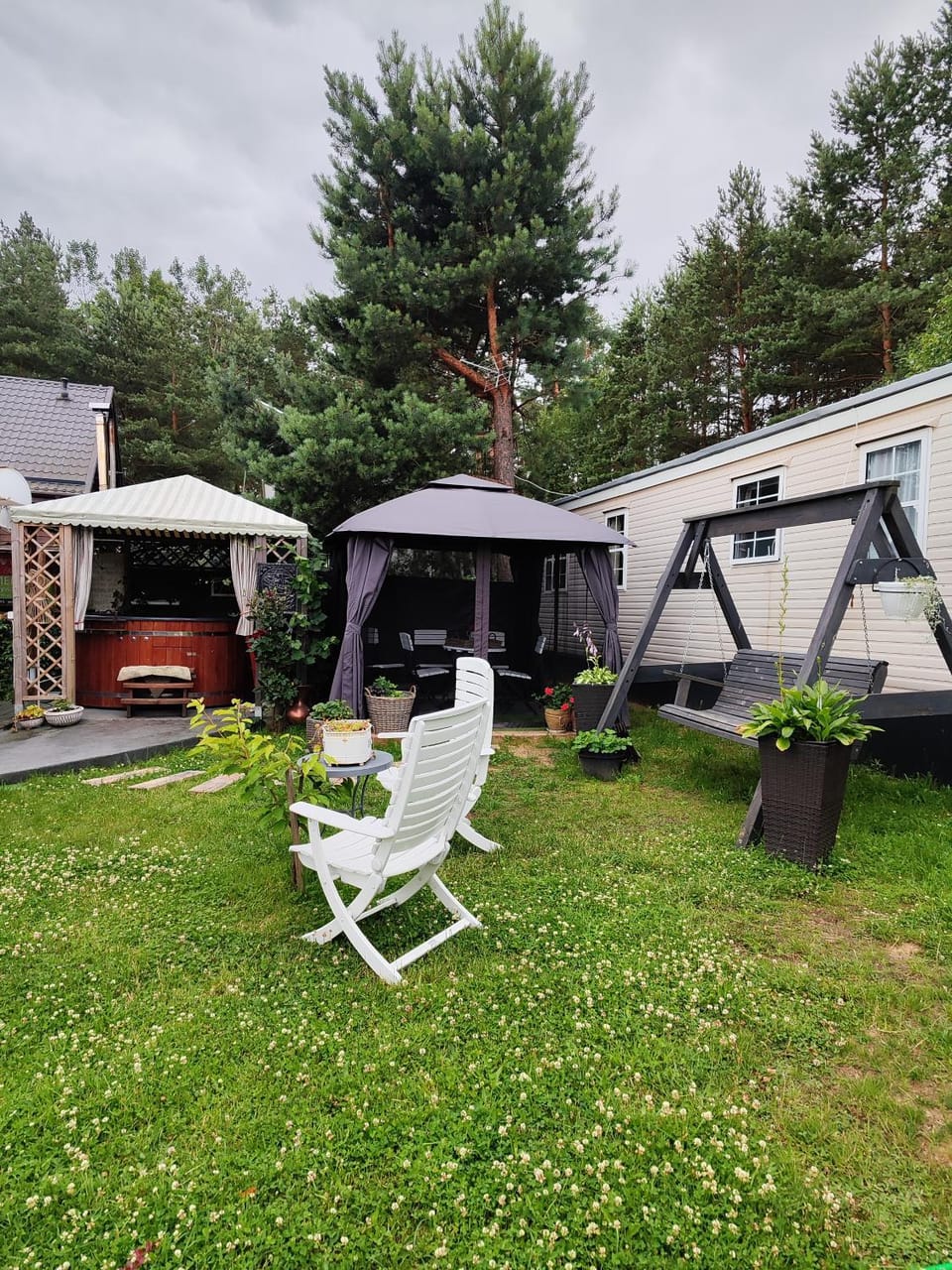 Leśna Cisza w Ładnówku 2 Campground/ 
RV Resort in Masovian Voivodeship