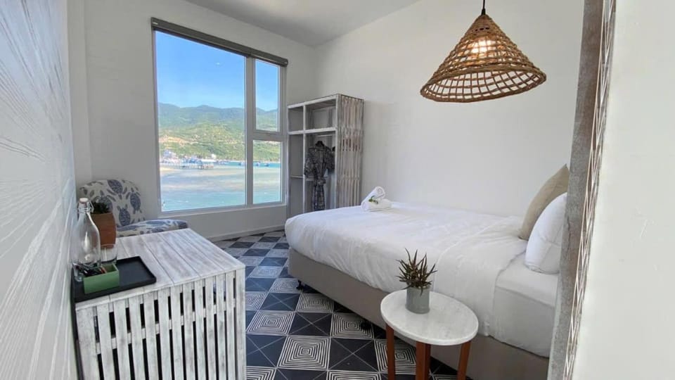 Photo of the whole room, Mountain view, Sea view