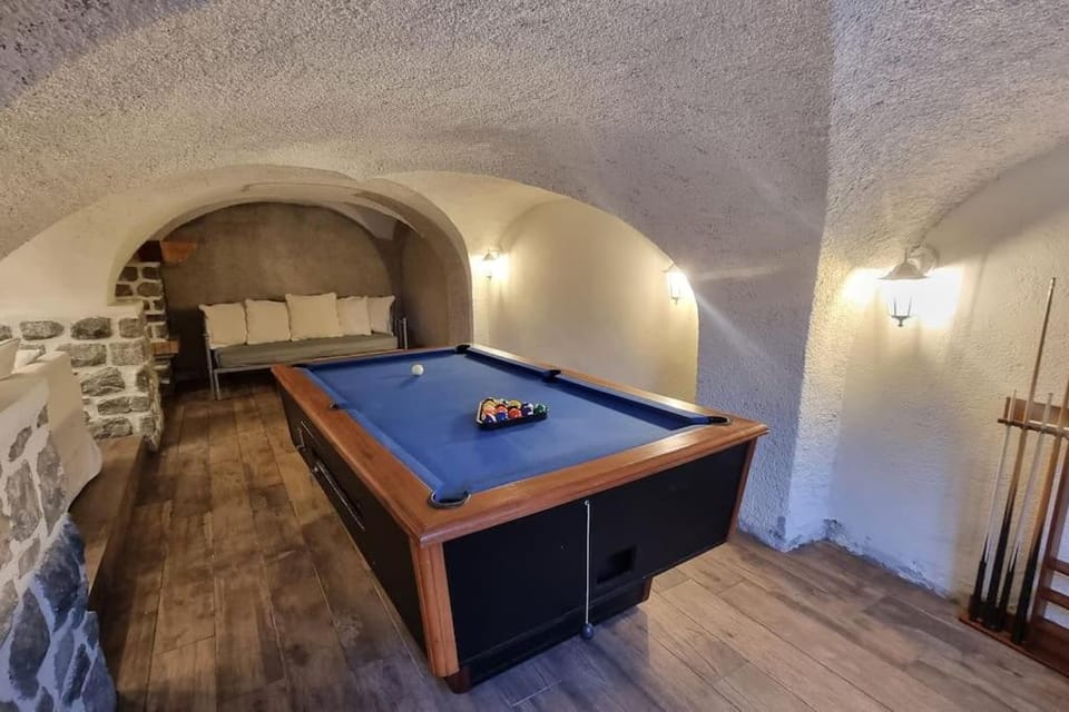 Grande Maison au pied du Col House in Provence-Alpes-Côte d'Azur