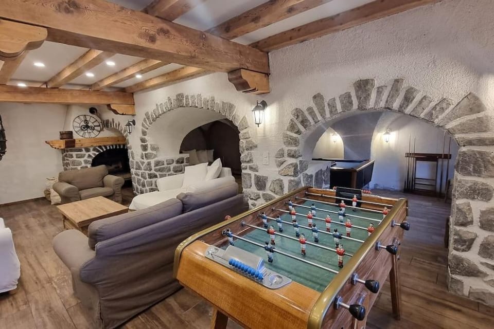 Grande Maison au pied du Col House in Provence-Alpes-Côte d'Azur