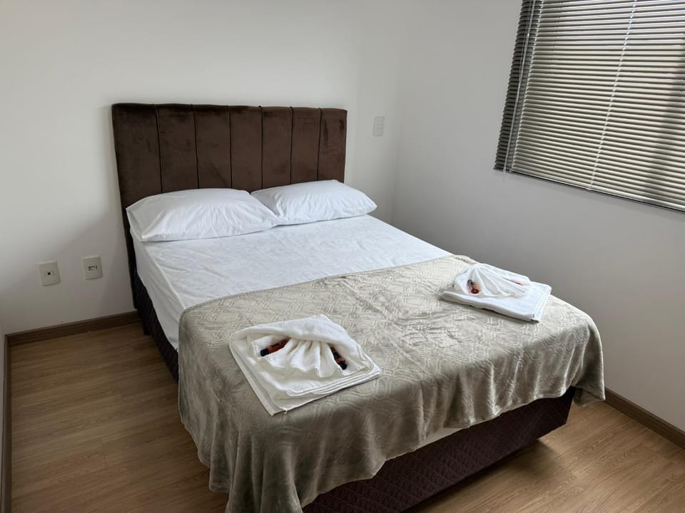 Bedroom, air conditioner