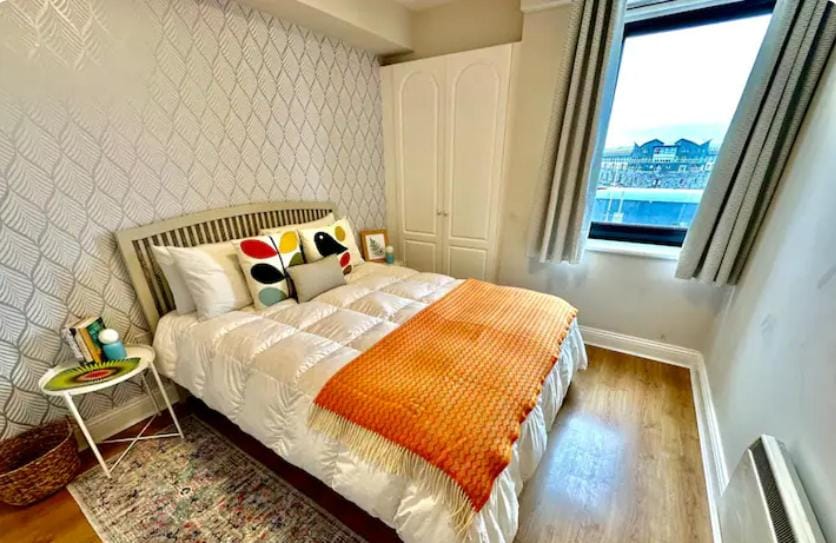 City Centre Dockside Apartment - 2 Bed, 2 Bath Apartment in Galway