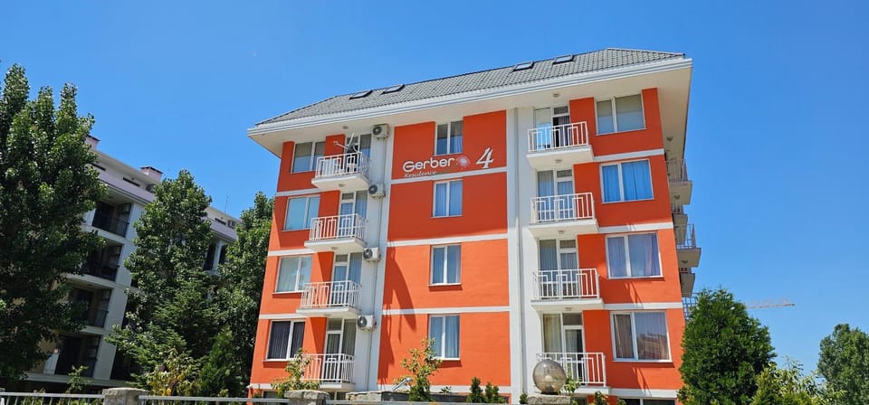 Property building, Day
