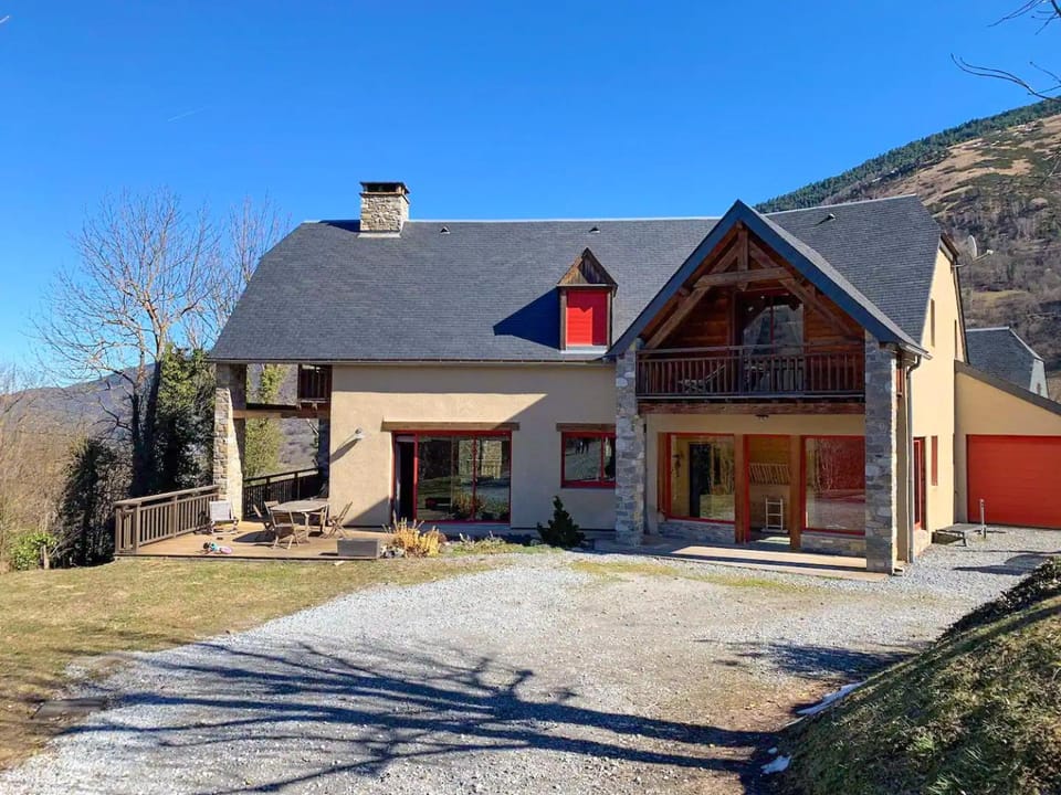 Property building, Natural landscape