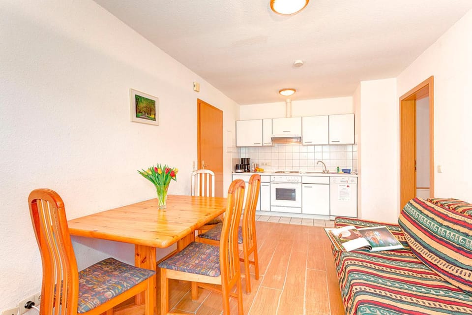 Villa Idyll, Gartenhaus, Whg 650 Apartment in Sellin