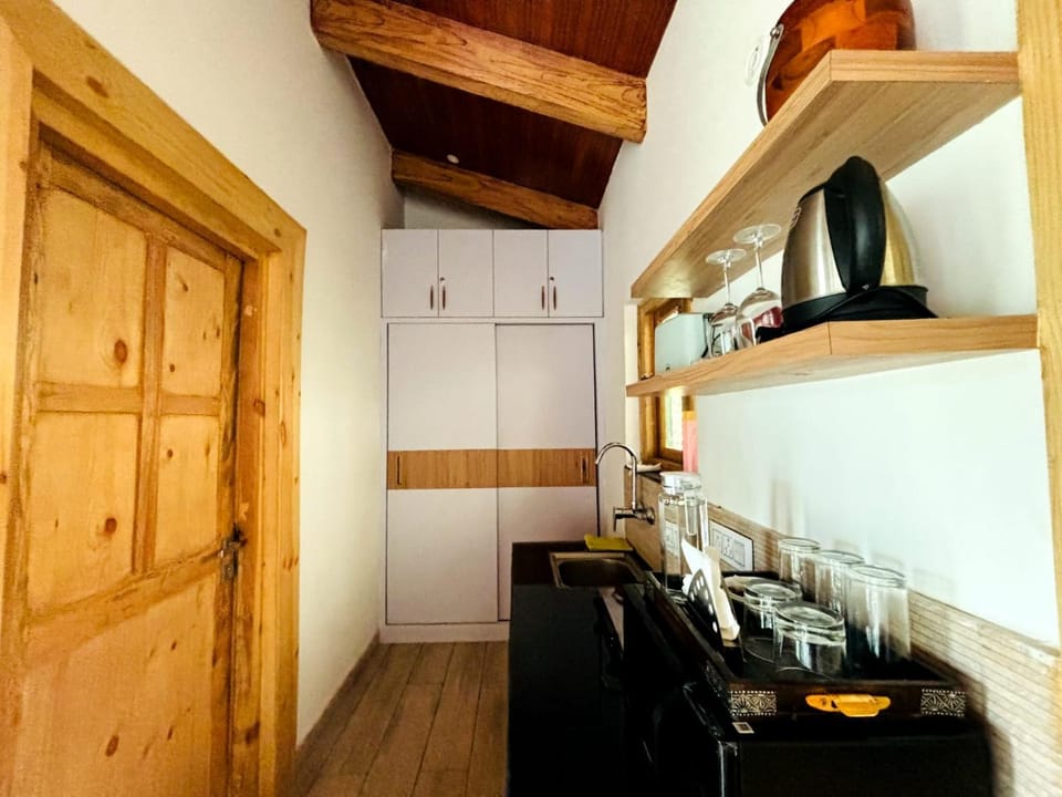 Coffee/tea facilities, kitchen