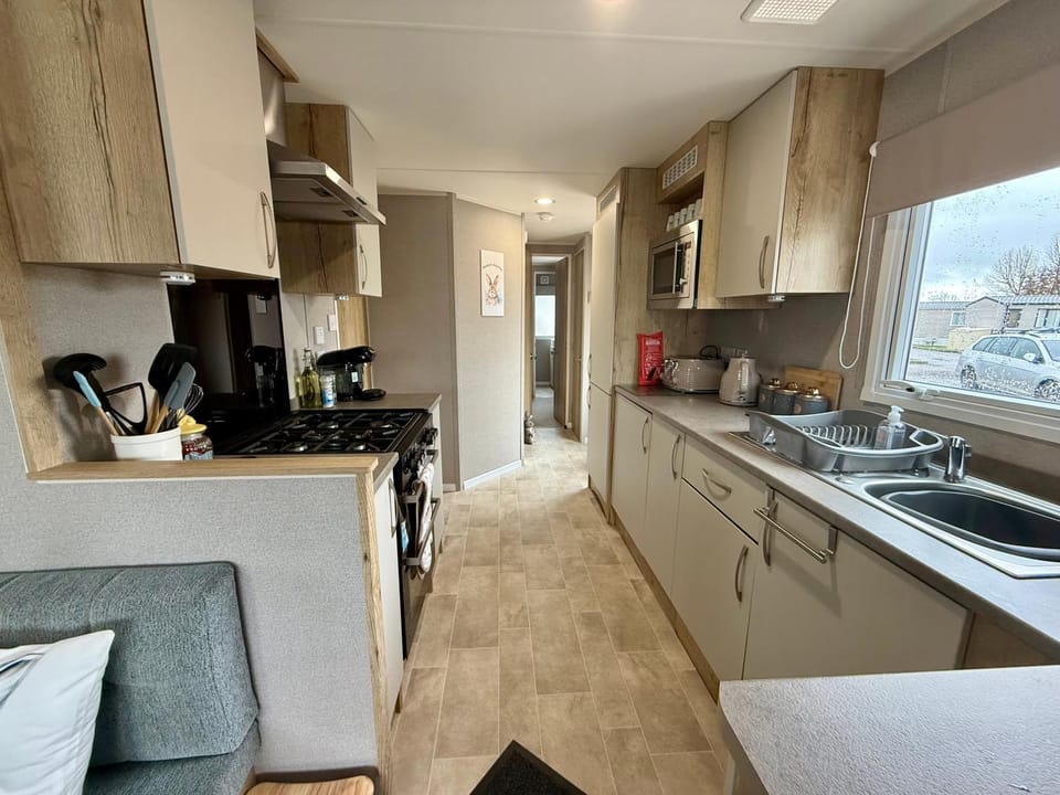 Bunny's Burrow Campground/ 
RV Resort in Cotswold District