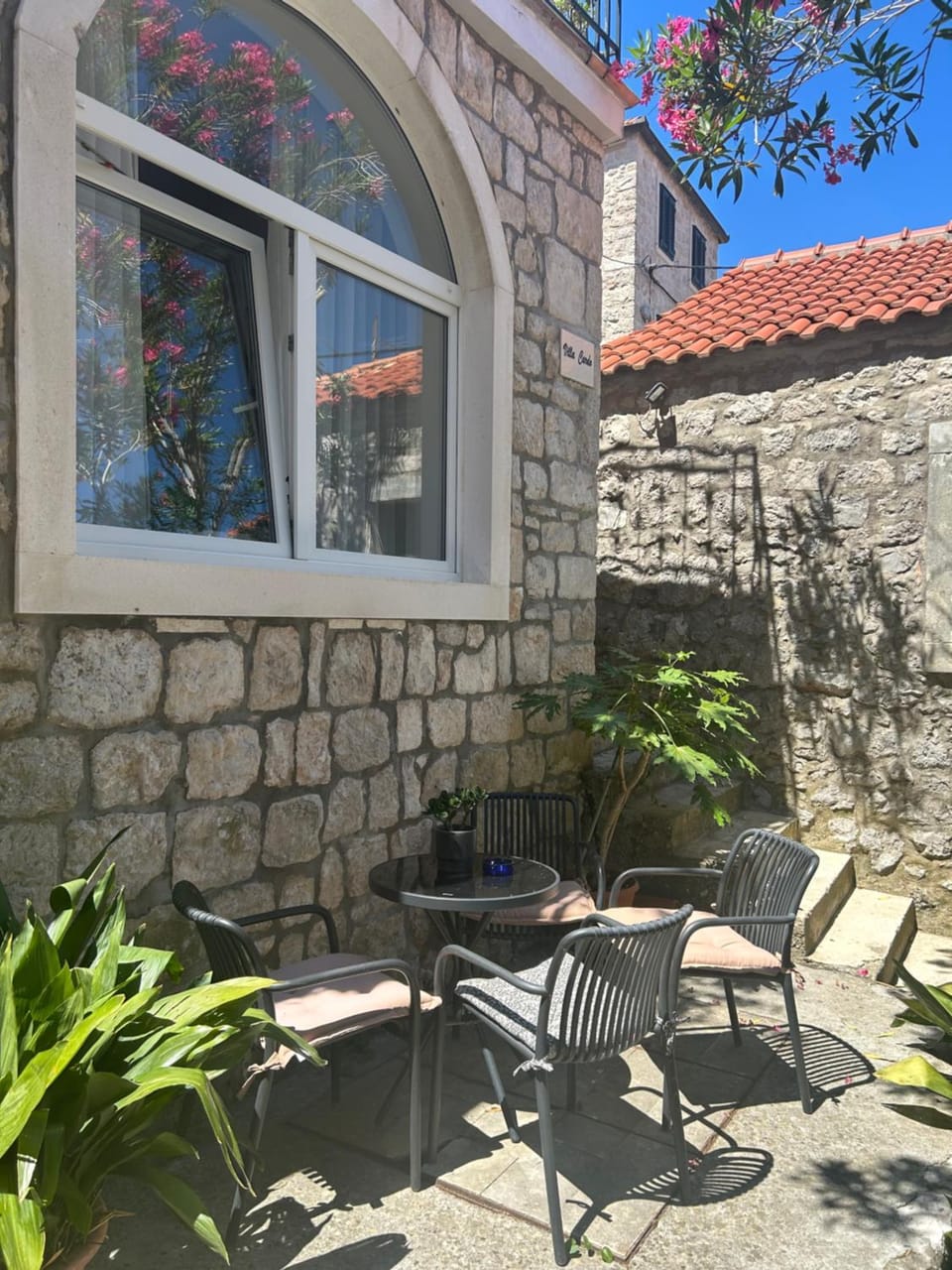 Apartments Villa Cardo Apartment in Dubrovnik-Neretva County