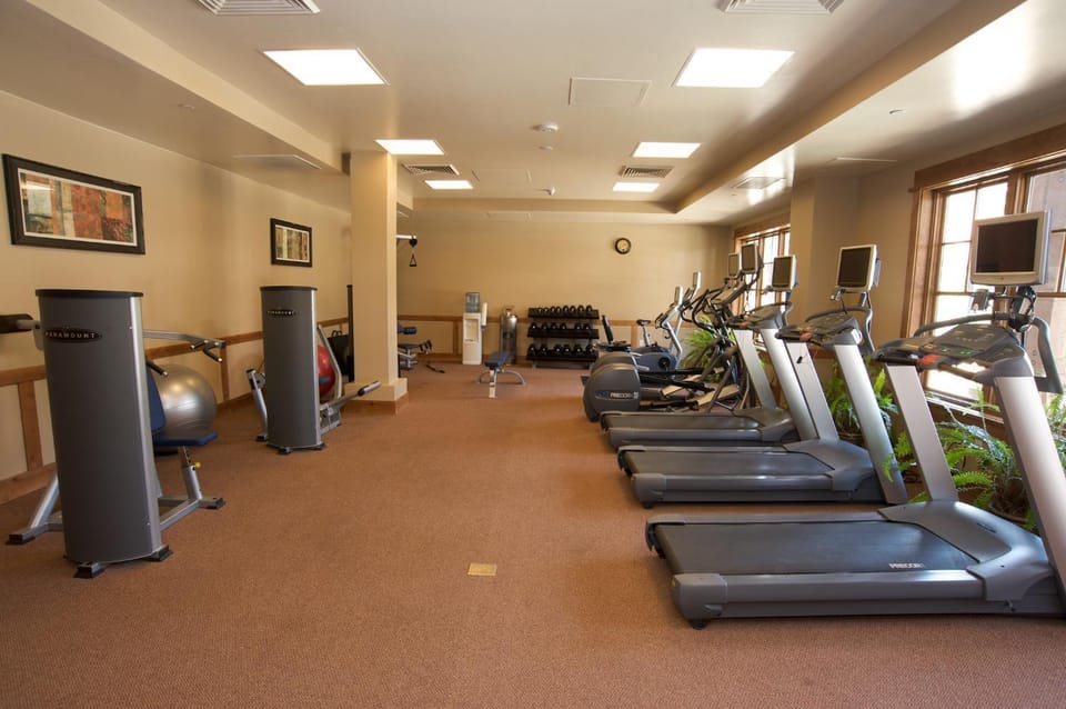 Catamount Lodge 201B by East West Hospitality Apartment in Northstar Drive