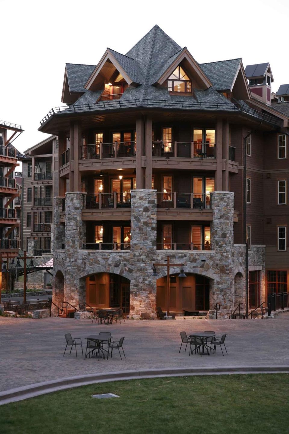 Catamount Lodge 204A by East West Hospitality Apartment in Northstar Drive
