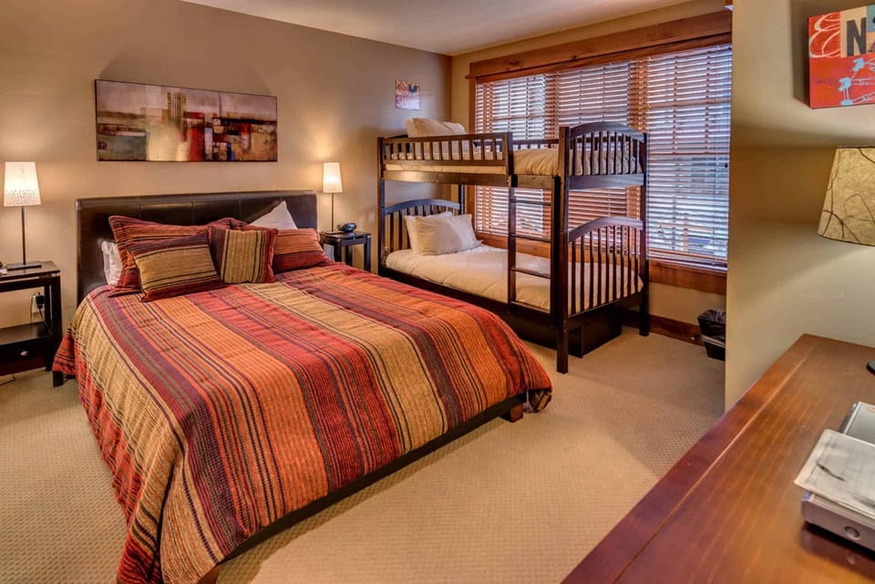 Catamount Lodge 204B by East West Hospitality Apartment in Northstar Drive