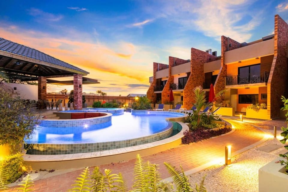 Bocobay Porta al Sole - Luxury Houses 5 min Walk to Ritz and Palm Beach House in Noord