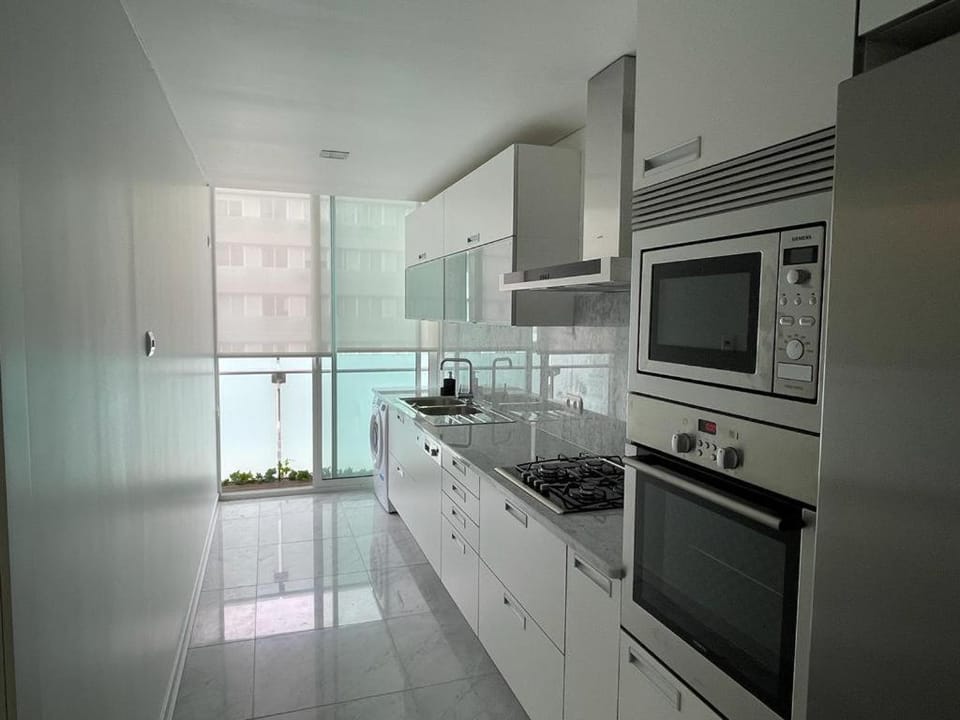 Kitchen or kitchenette, oven