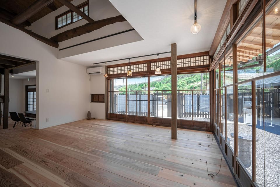 BBQ facilities, Garden, View (from property/room), View (from property/room), Balcony/Terrace, Garden view, Dinner, group of guests, Family, heating, internet, air conditioner
